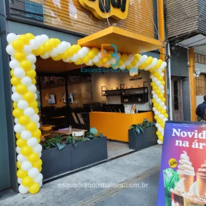 Moldura amarelo e branco
